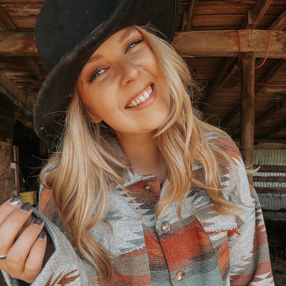 Meet your Posher, Raychel